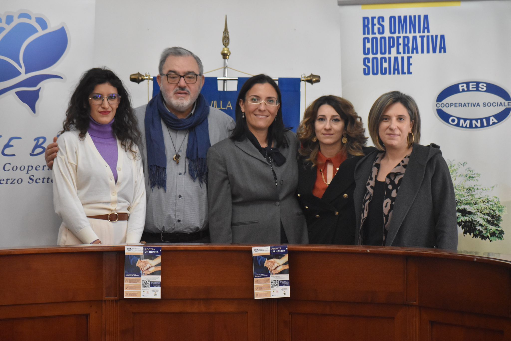 ConferenzaXStampaXAdottaXunXnonnoX X1