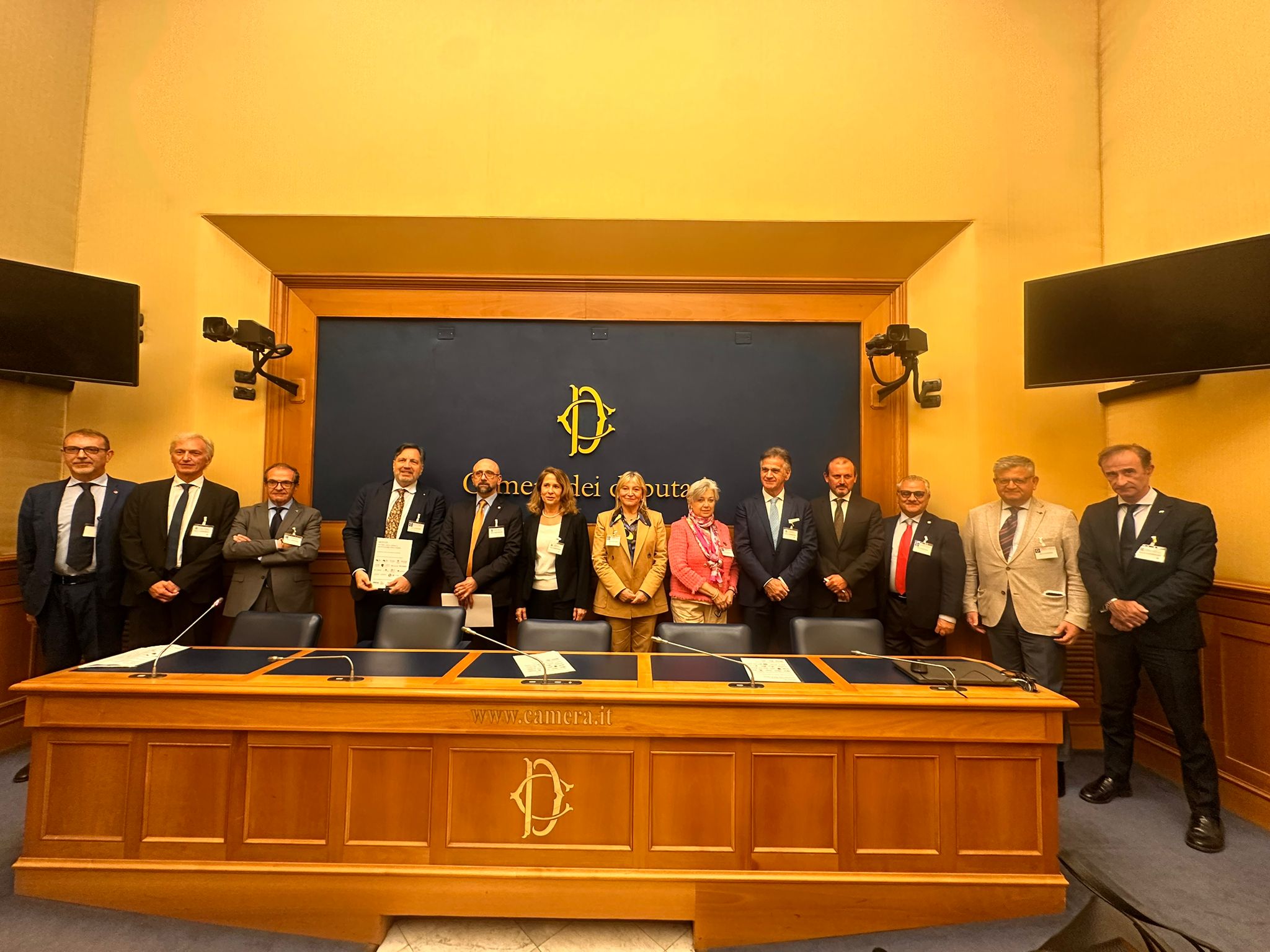 Conferenza Stampa Manifesto Servizi