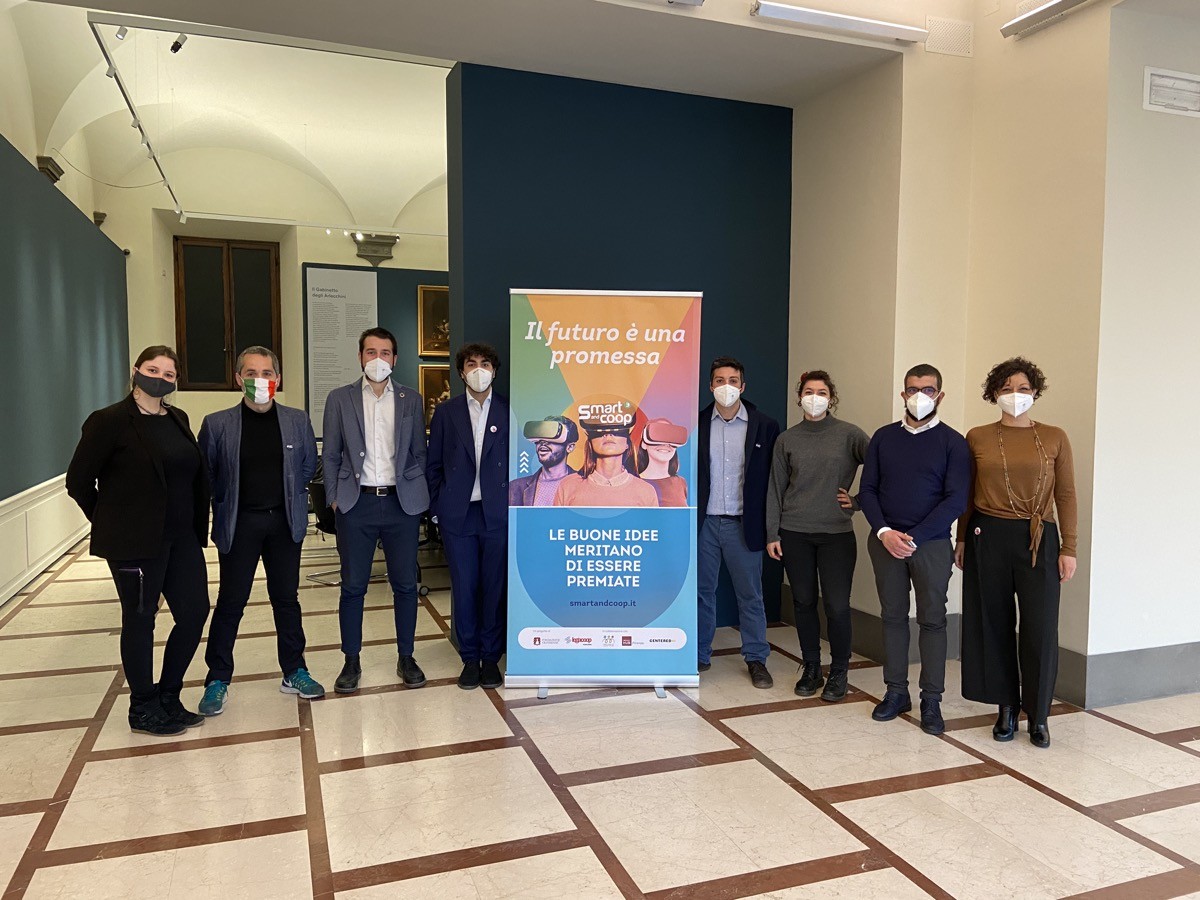 Smart and Coop 3 gruppi finalisti